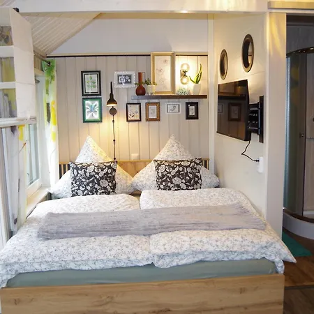 Tinylausitz Mit Kamin Und Sauna Steina (Saxony)